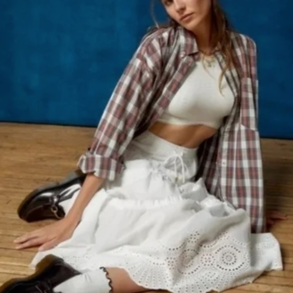 BDG Dad Button-Down Oversized Plaid Shirt  Medium NWOT - Picture 3 of 5